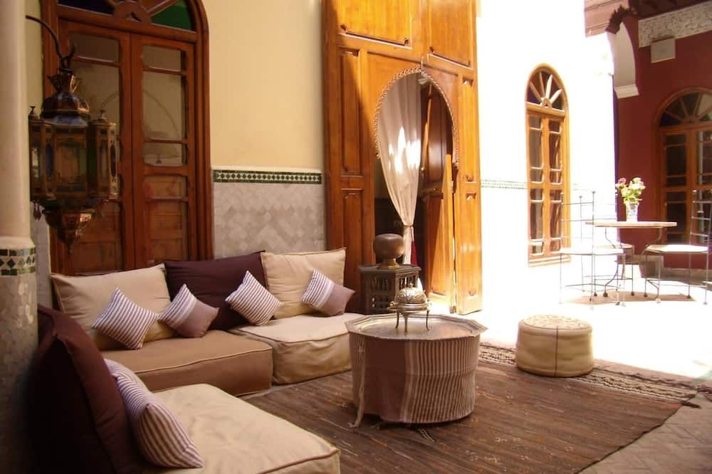 Salon