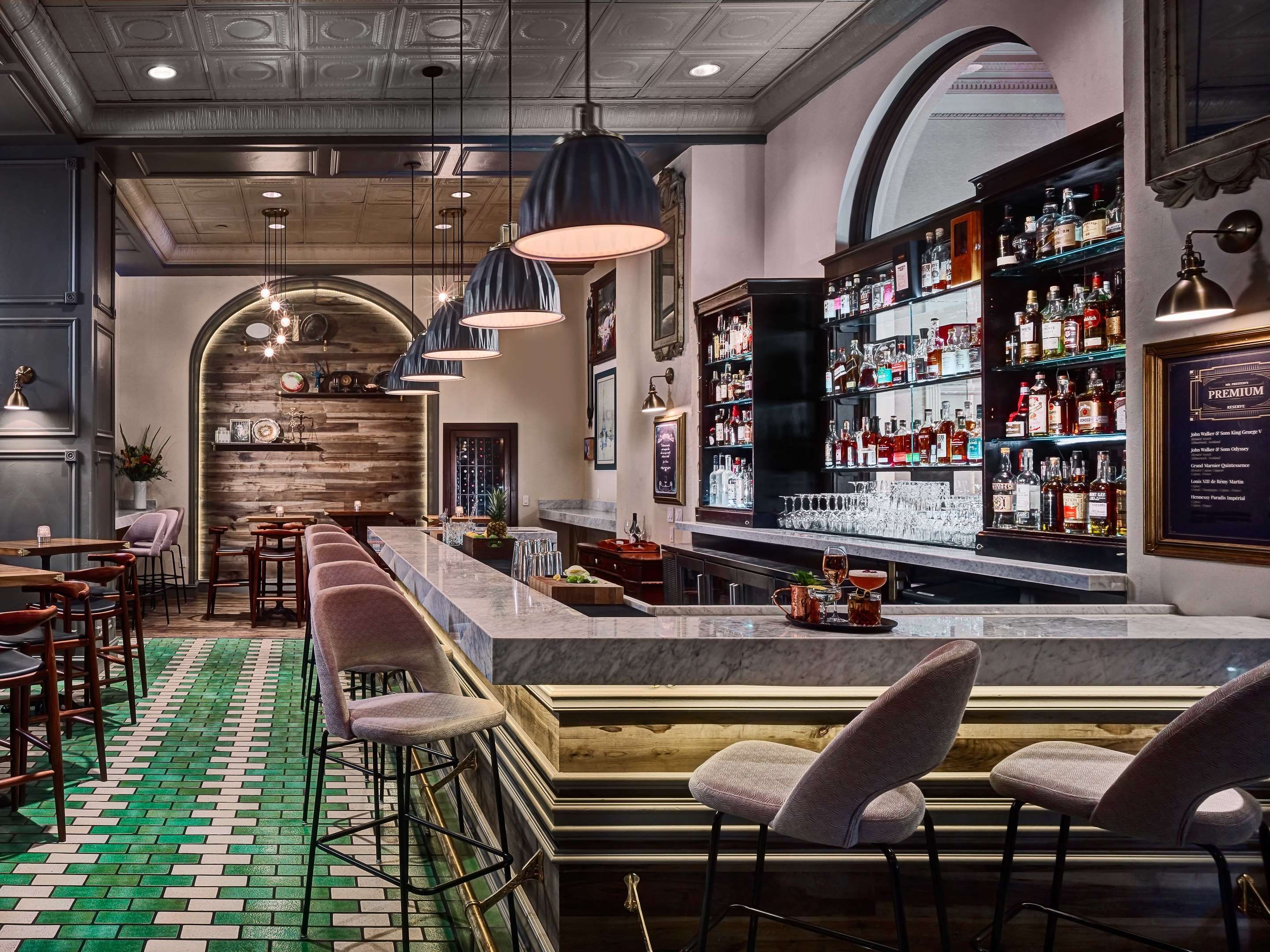 Bar
