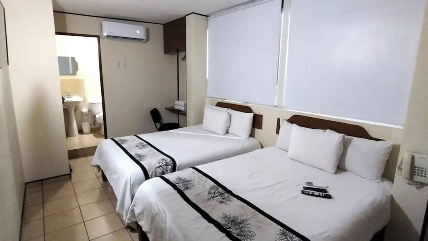 Hotel Mateos 1215