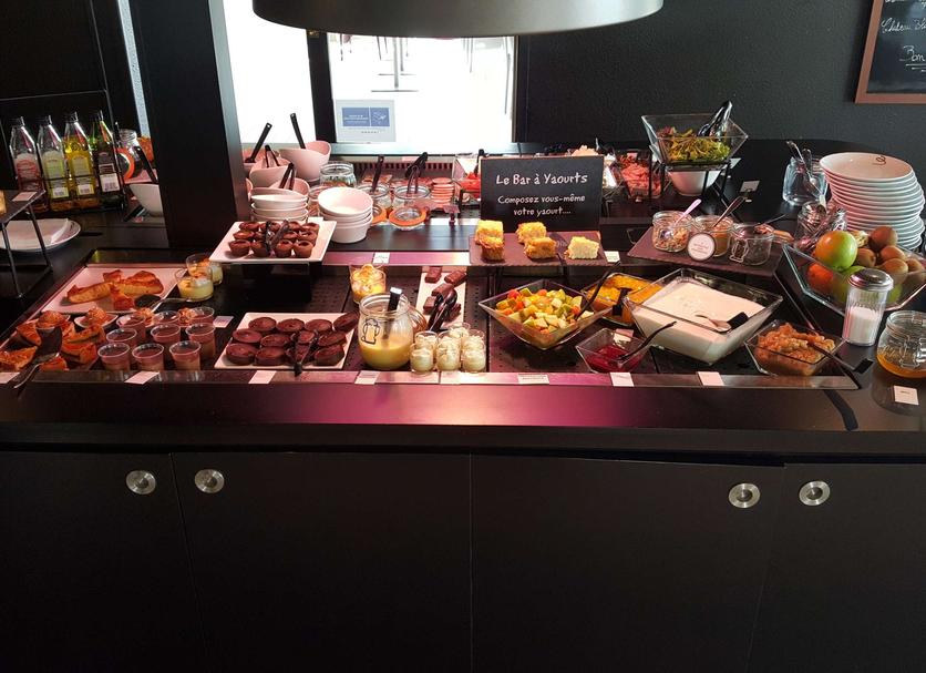 Buffet Photo