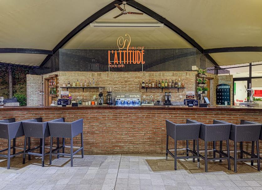 Bar Photo