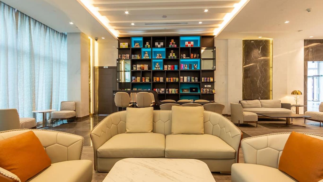 Edge Creekside Hotel