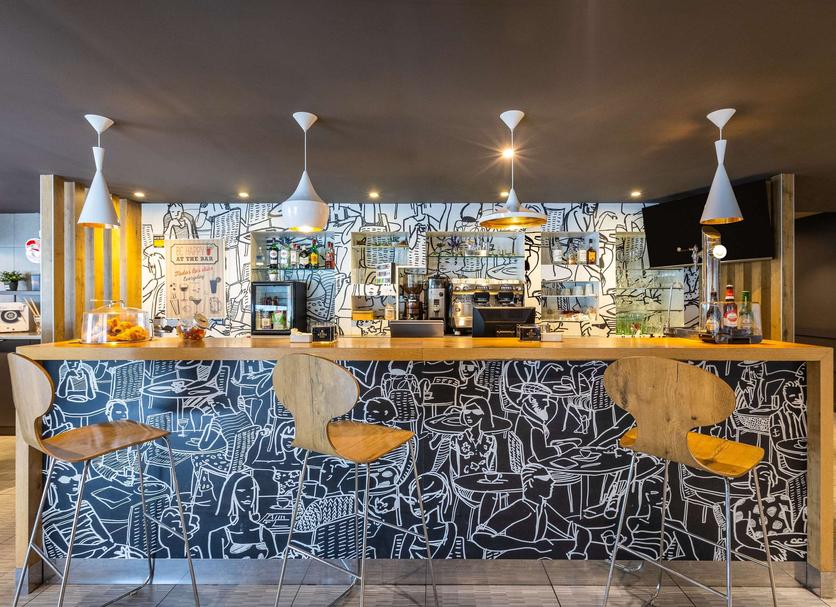 Bar Photo