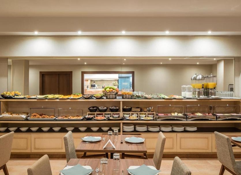 Buffet Photo