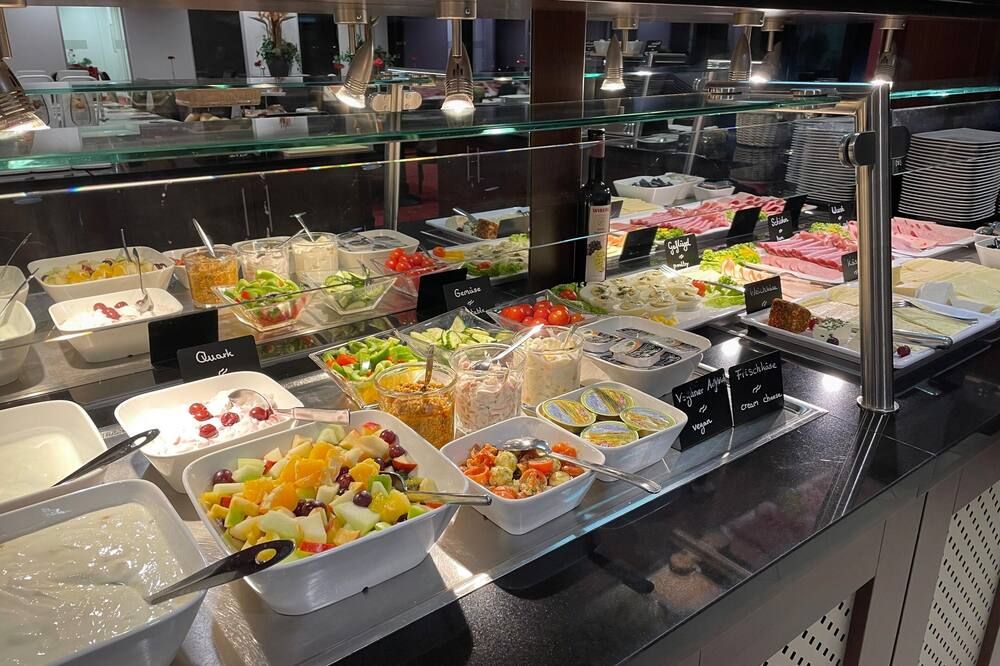 Buffet Photo