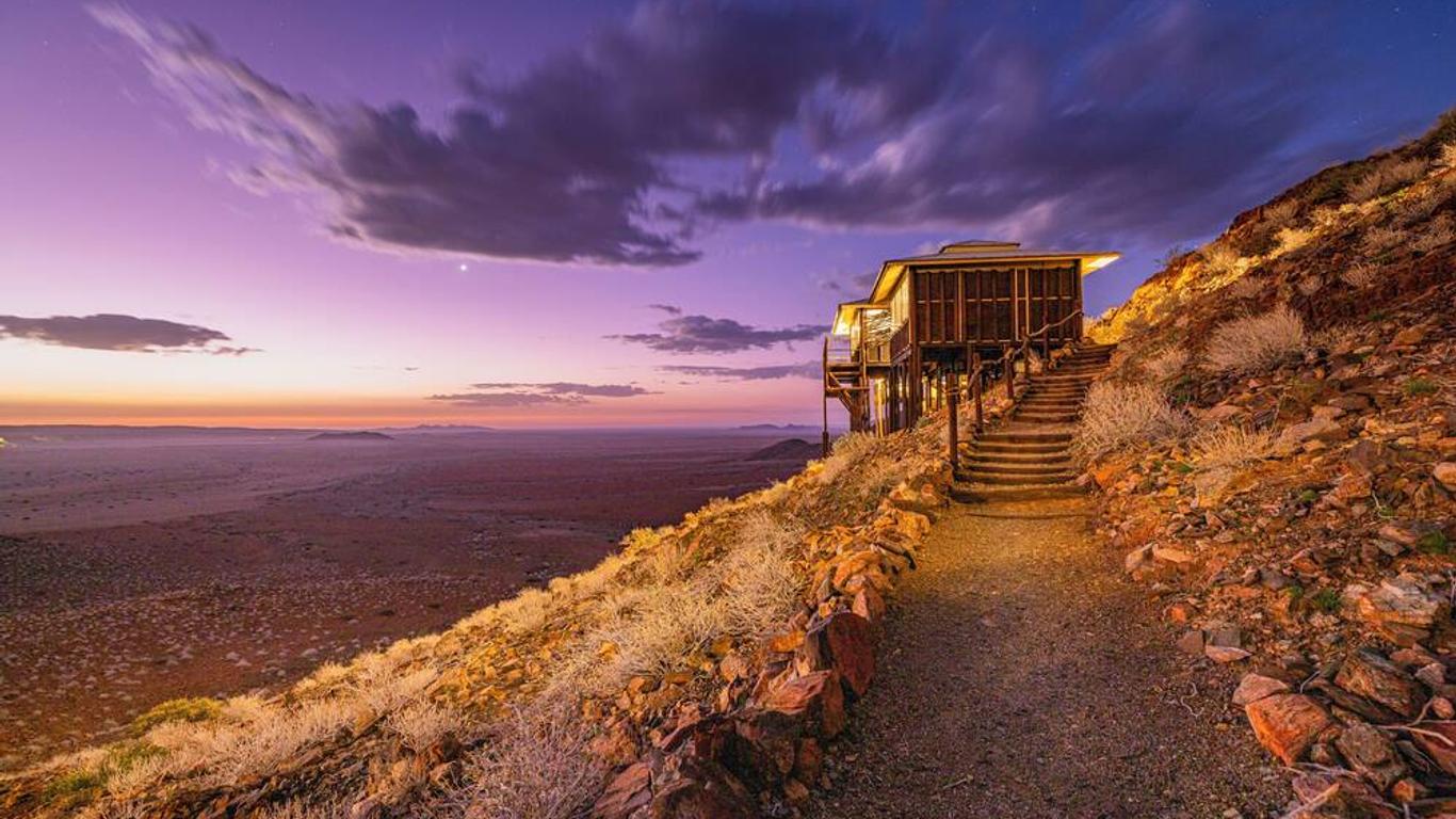 Moon Mountain Lodge