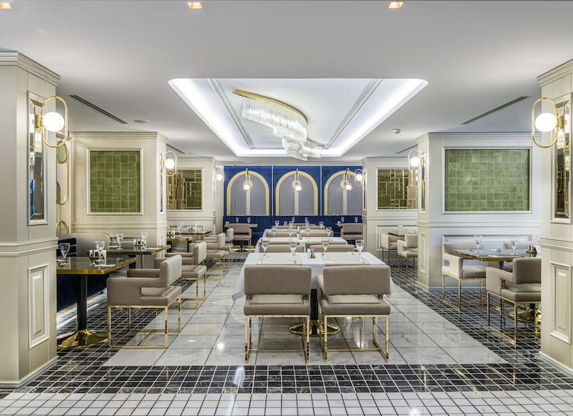 Restaurant Photo