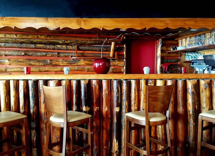 Bar Photo