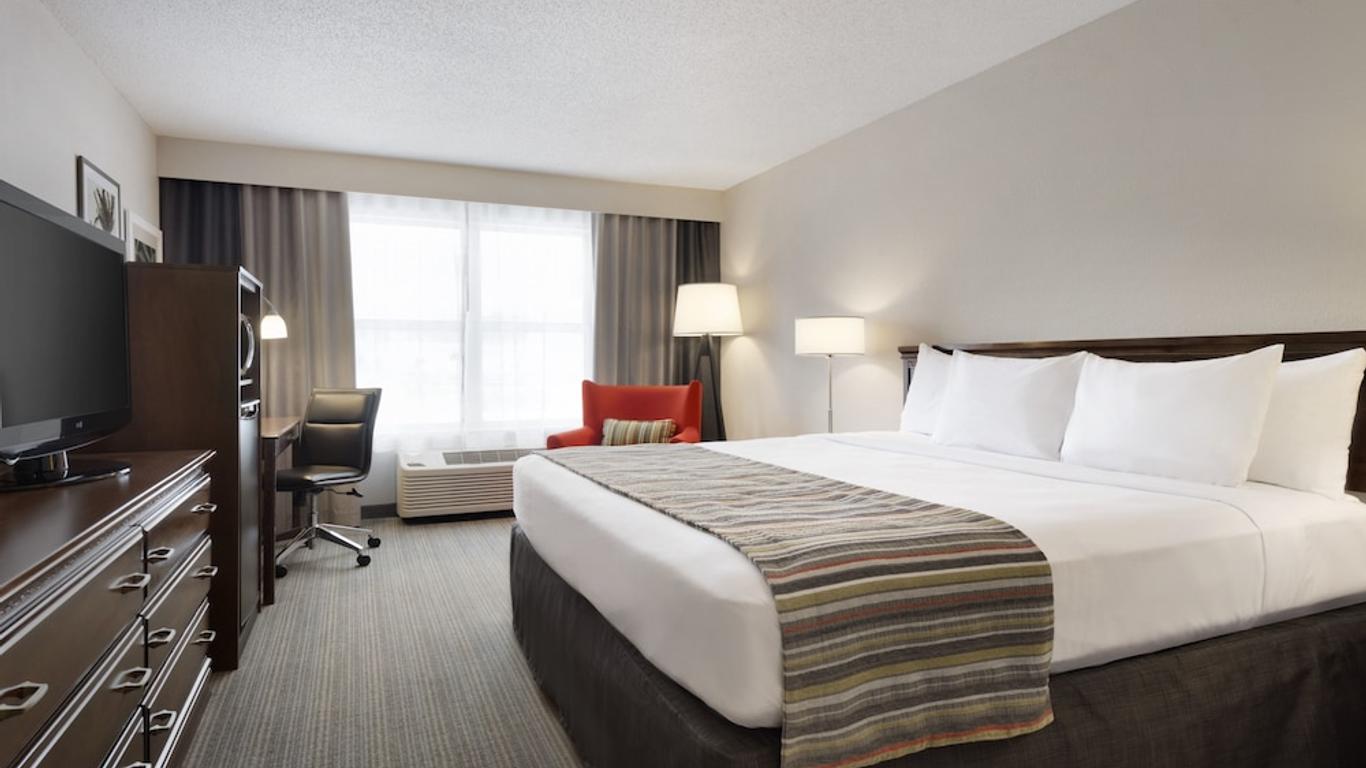 Country Inn & Suites by Radisson, Houghton, MI