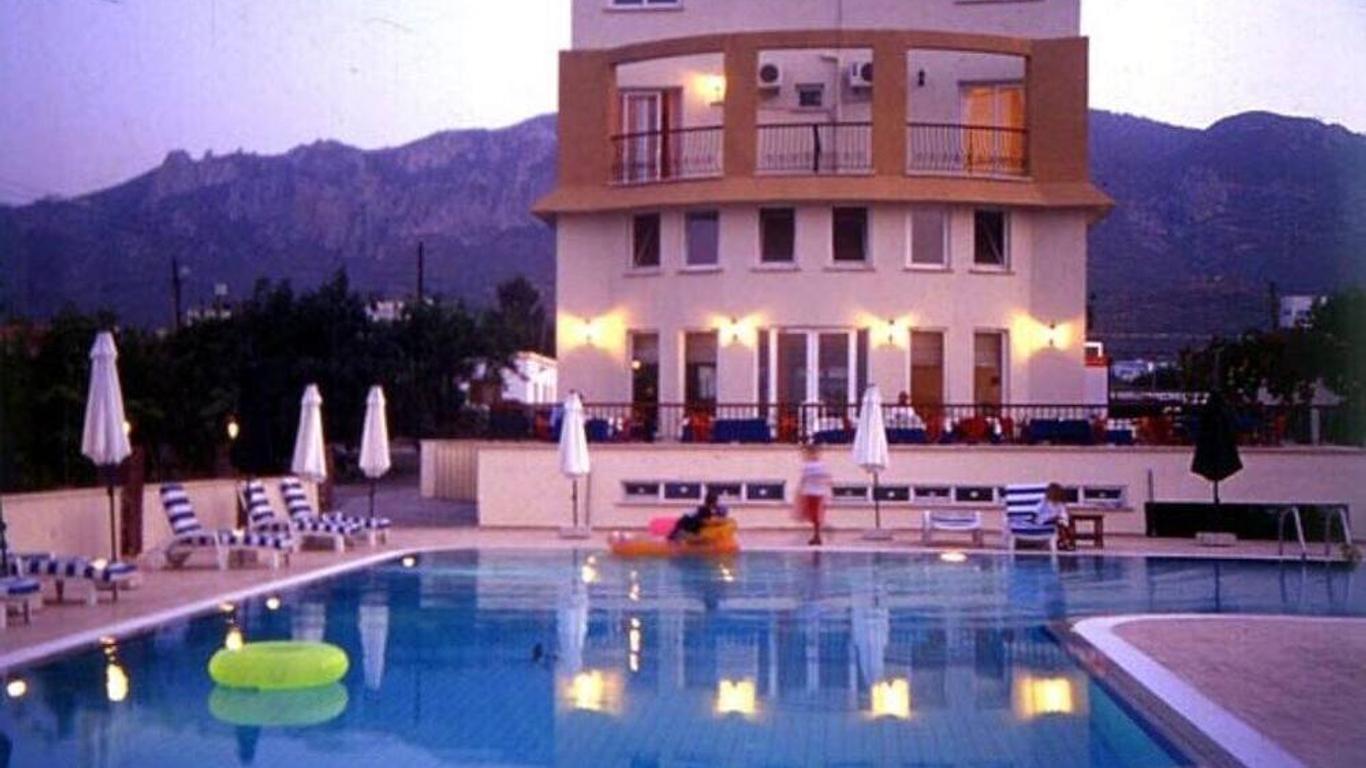 The Prince Inn Hotel & Villas