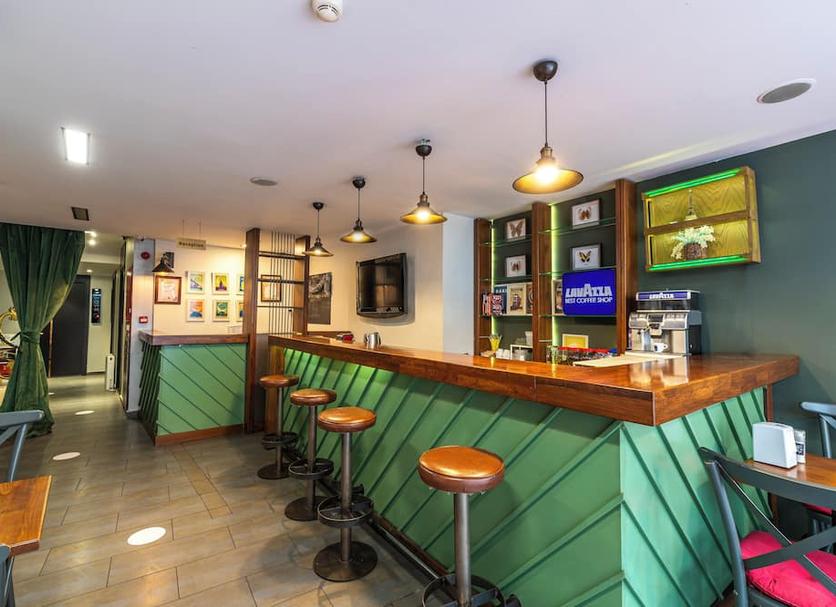 Bar Photo