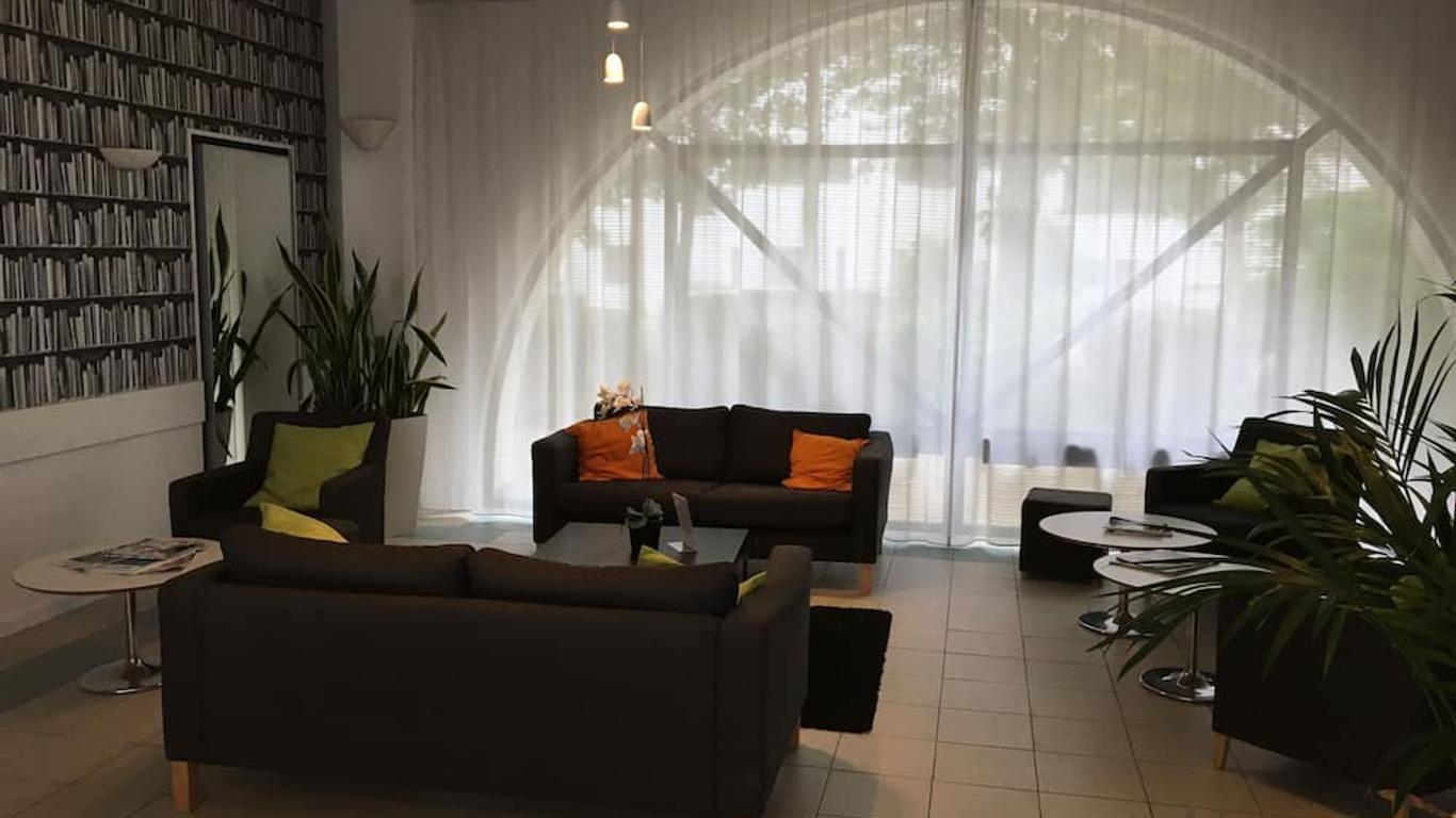 Montempô Apparthôtel Evry