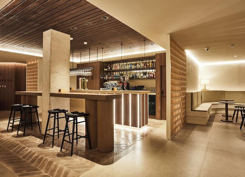 Bar Photo
