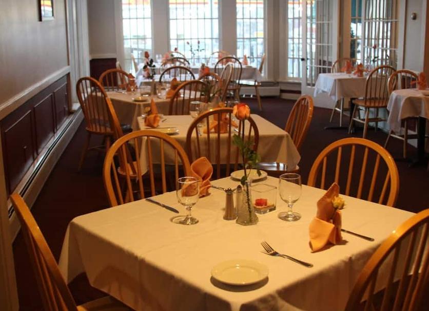 Restaurant Photo