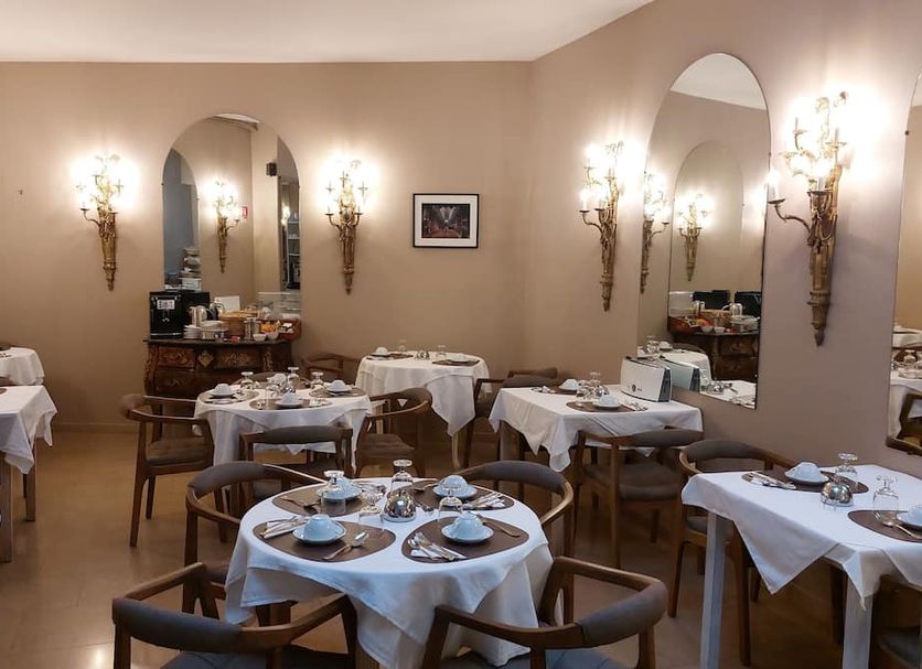 Restaurant Photo
