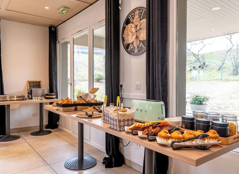 Buffet Photo