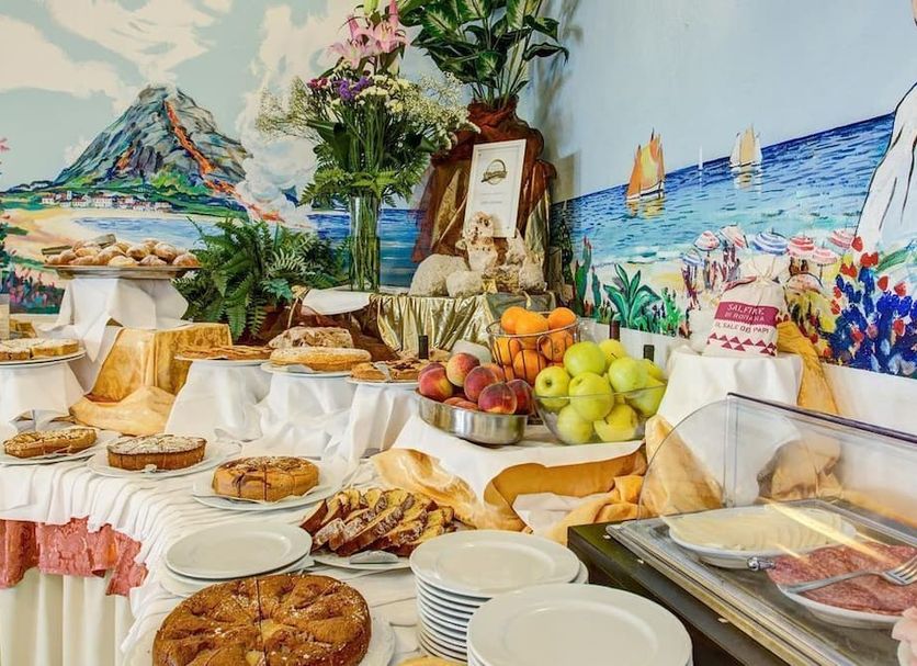 Buffet Photo