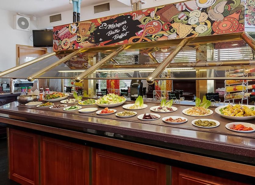 Buffet Photo