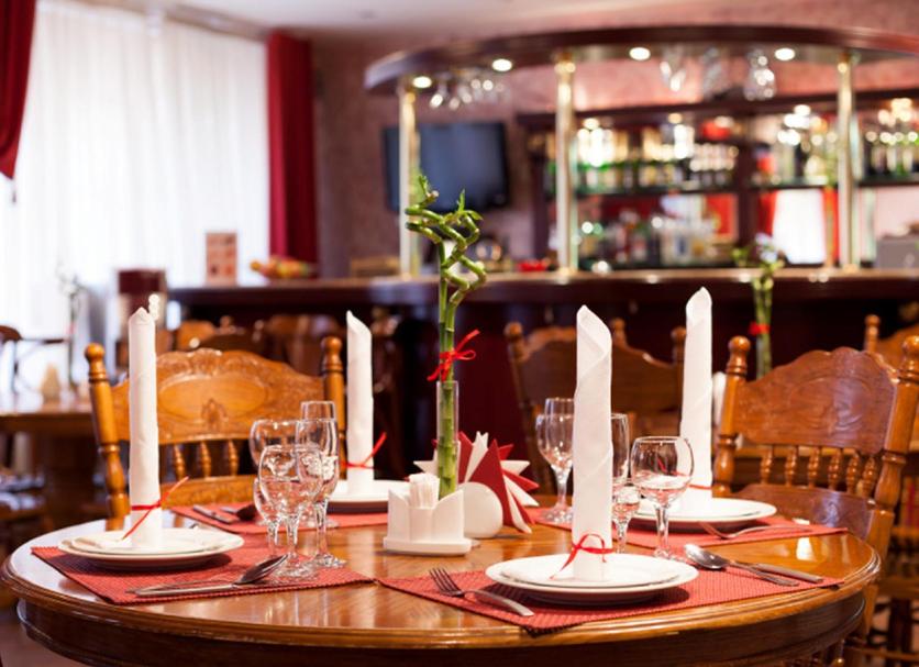 Restaurant Photo