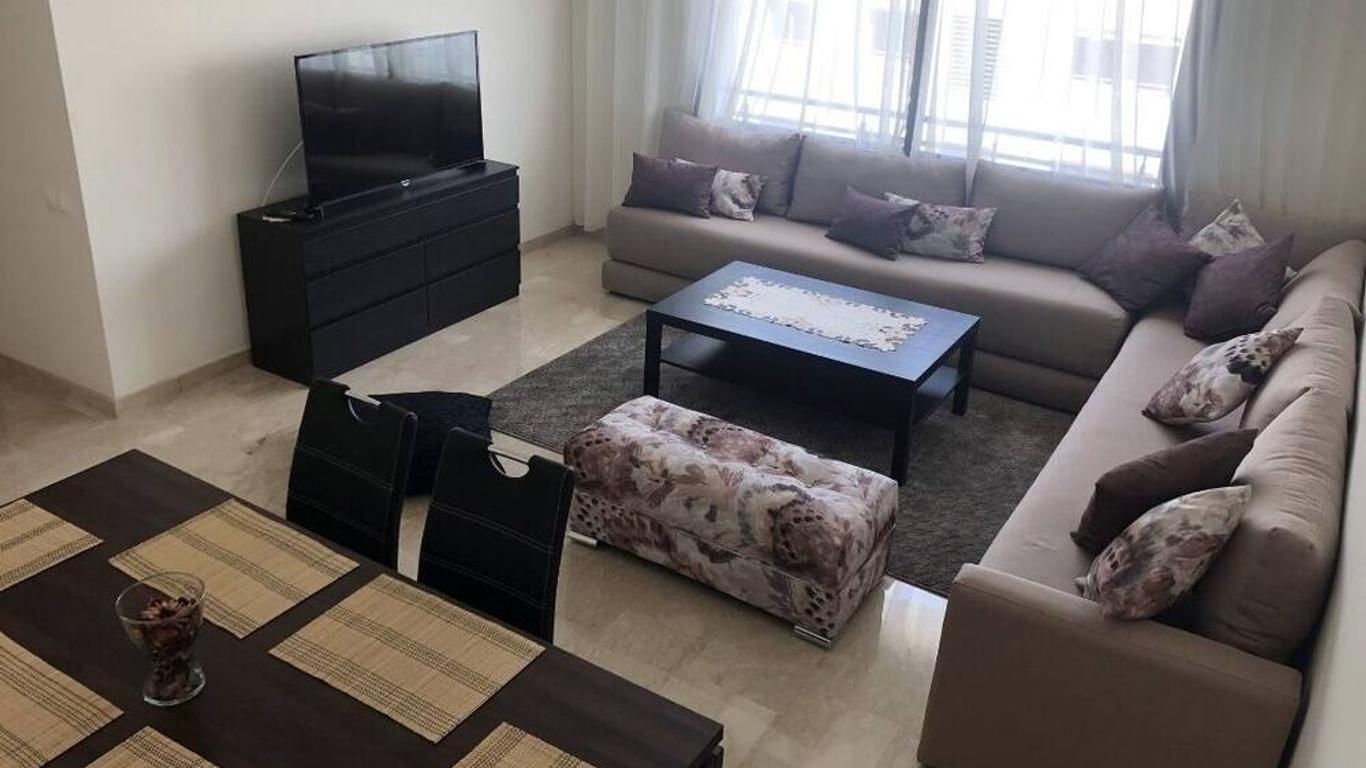 Luxury Flat Near Airport Early & Late Flight