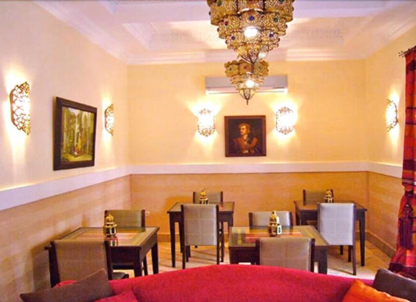 Restaurant Photo