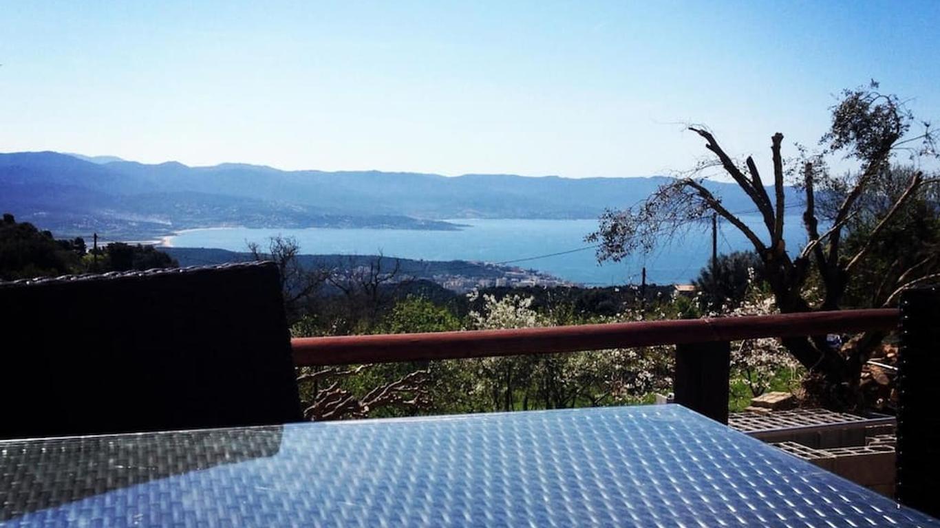 Hotel Alata