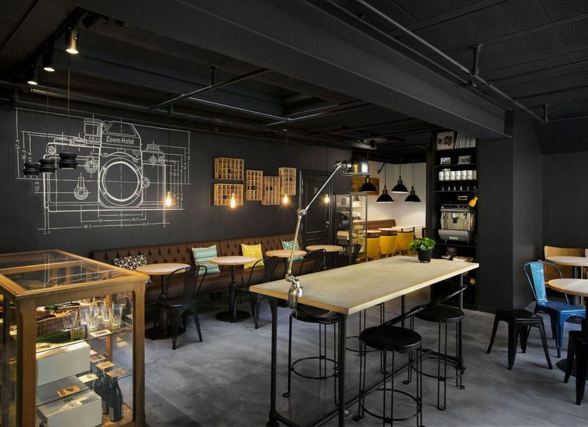 Restaurant Photo