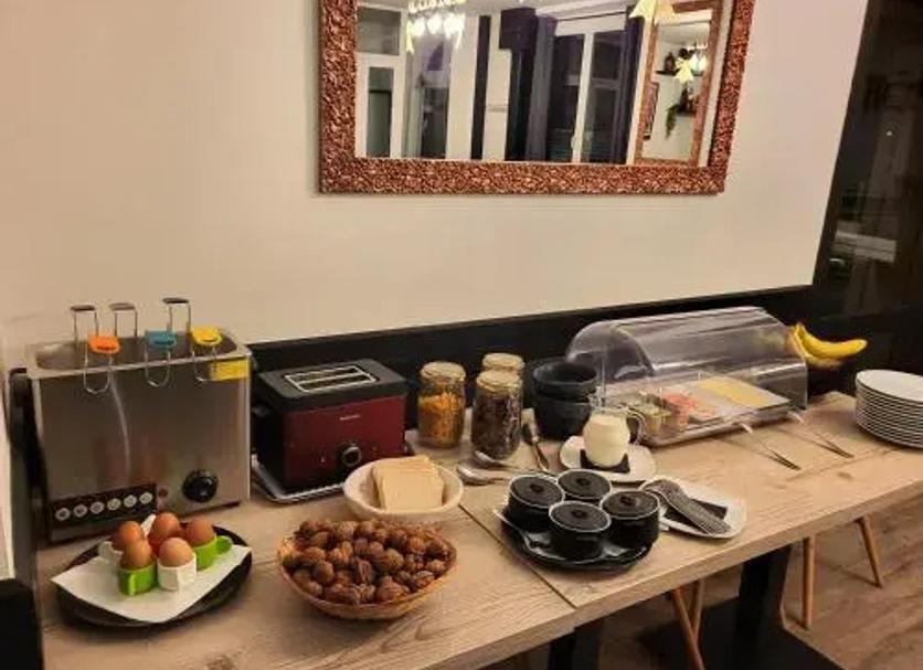 Buffet Photo