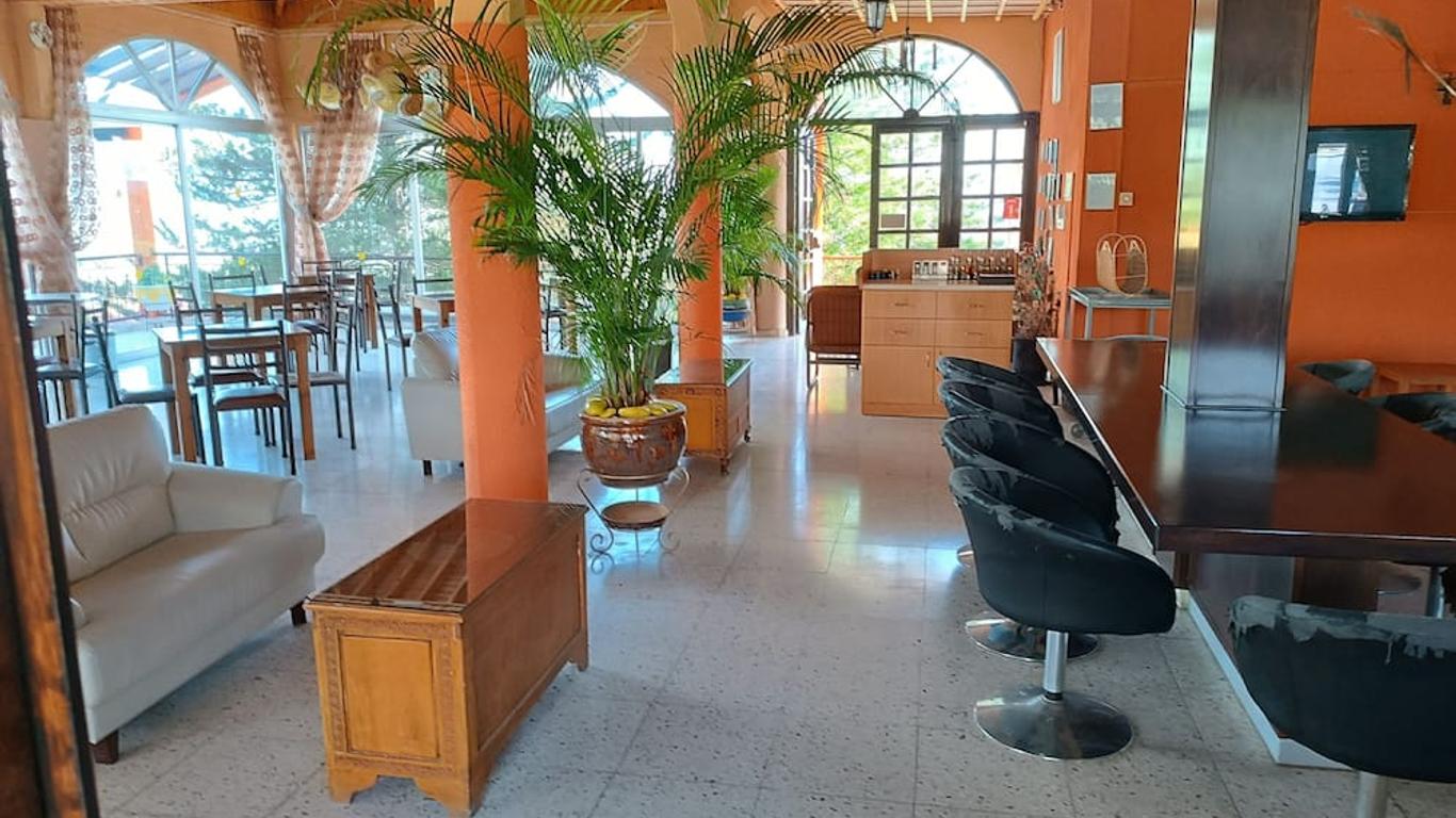 Rantzo Holiday Apartments