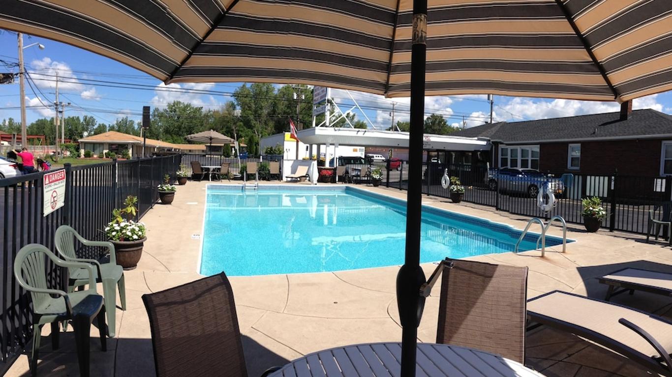 Moonlite Motel
