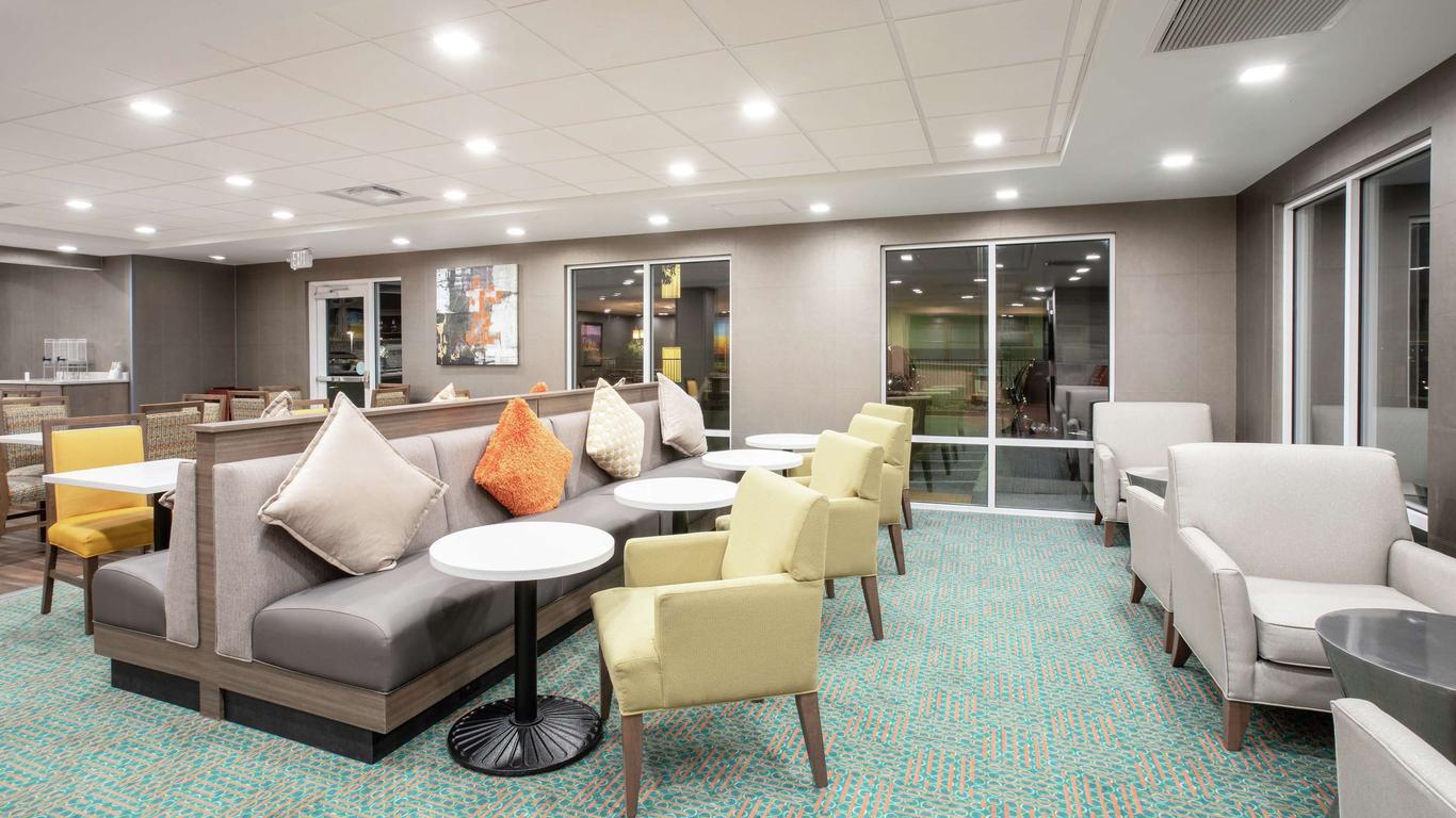 Homewood Suites by Hilton Albuquerque-Journal Center