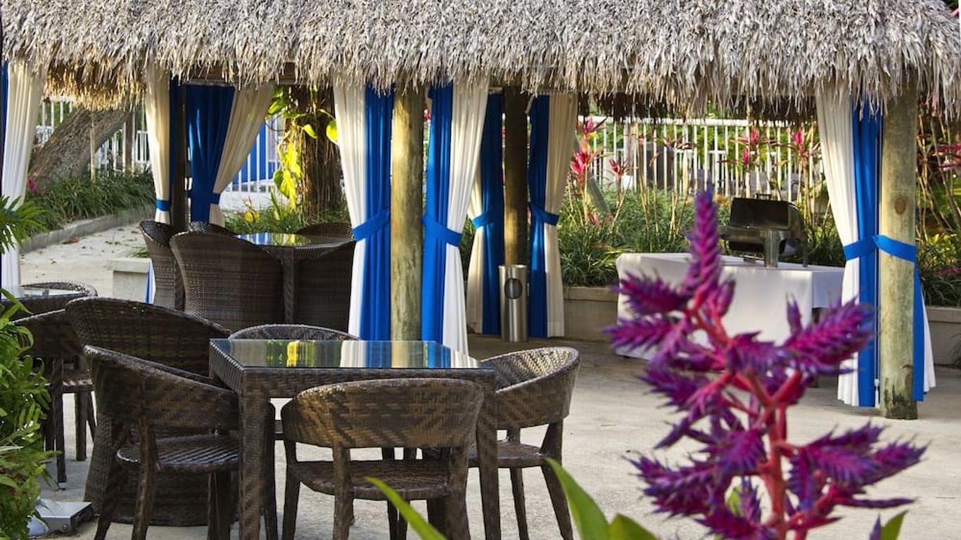 Miami Lakes Hotel and Golf
