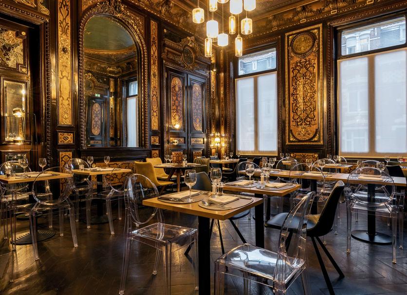 Restaurant Photo
