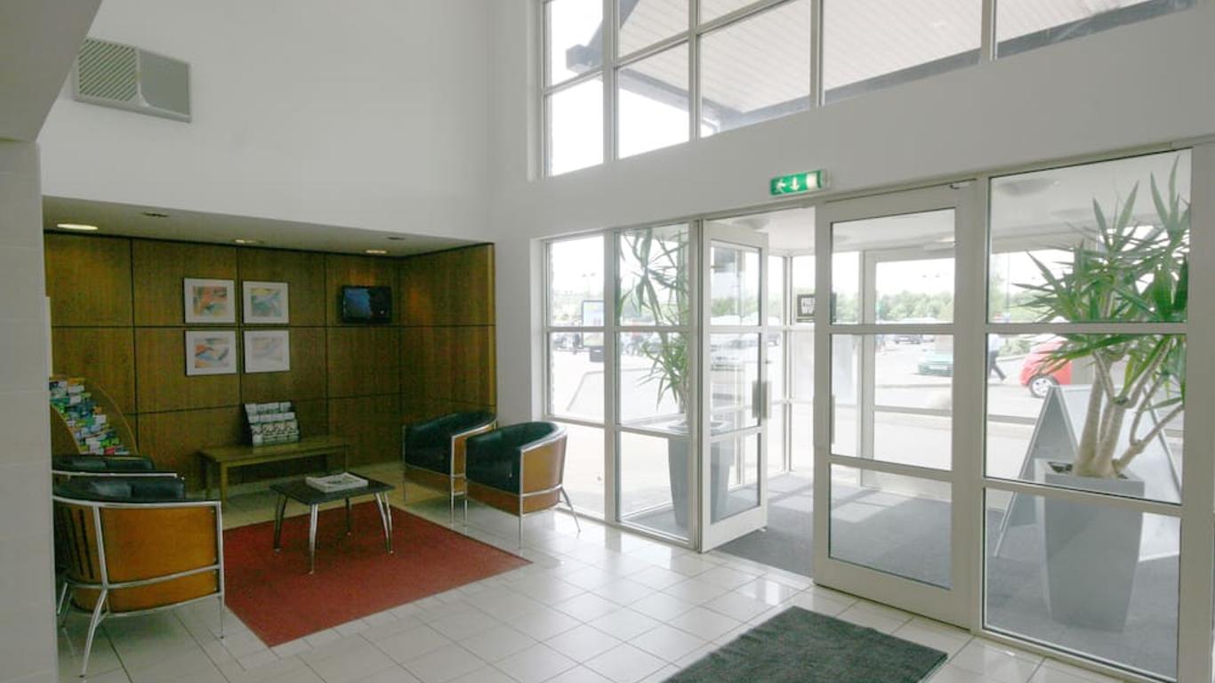 Days Inn by Wyndham Peterborough