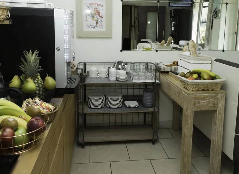 Buffet Photo