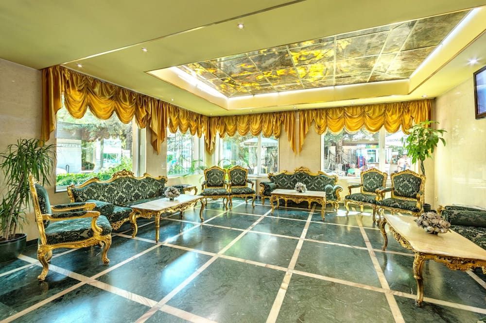 Salon