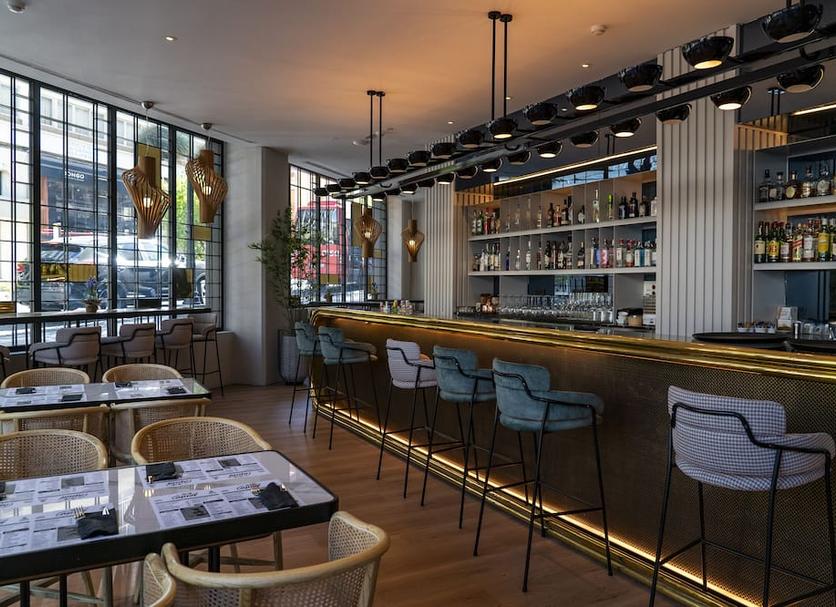 Bar Photo