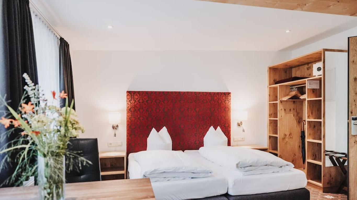 Hotel Adler