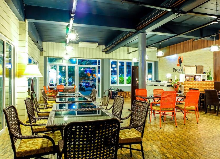 Restaurant Photo