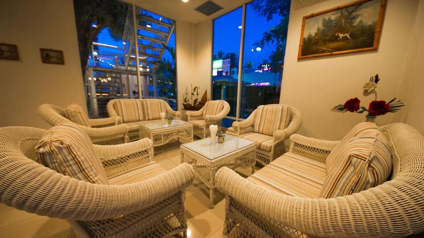 Nautical Inn