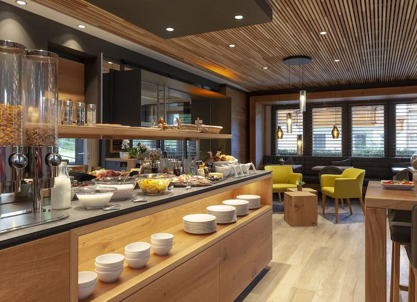 Buffet Photo