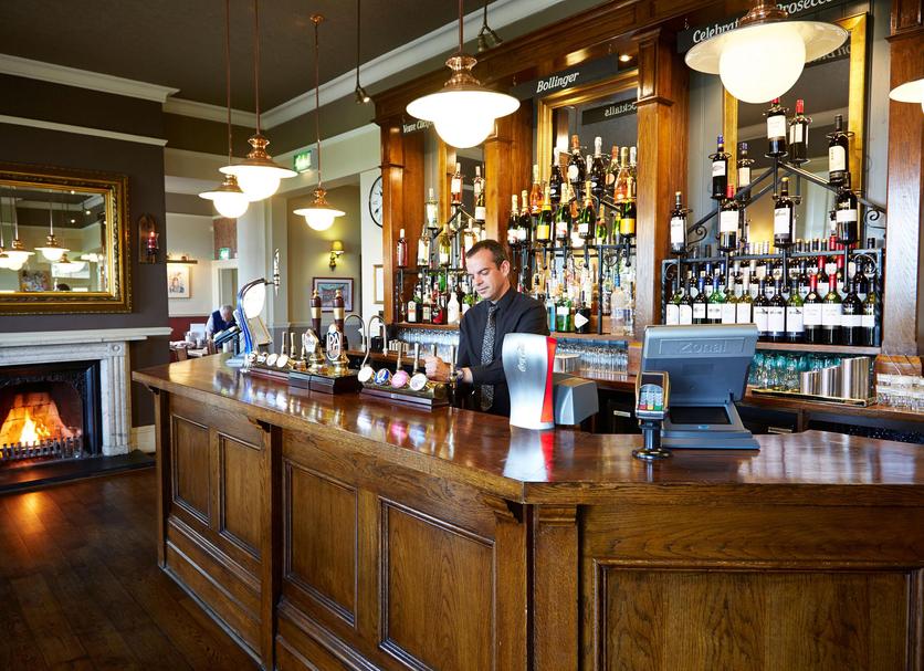 Bar Photo