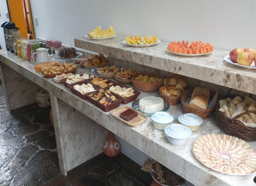 Buffet Photo