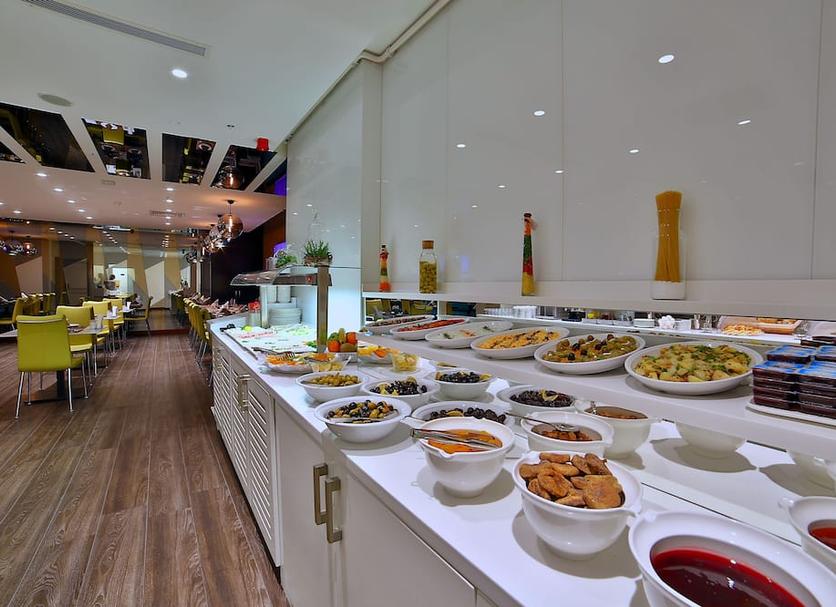 Buffet Photo