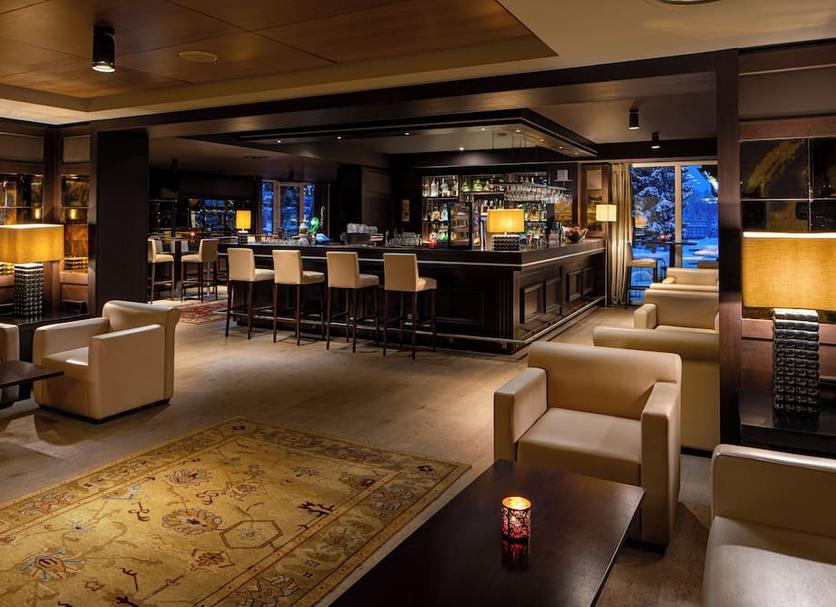 Bar Photo