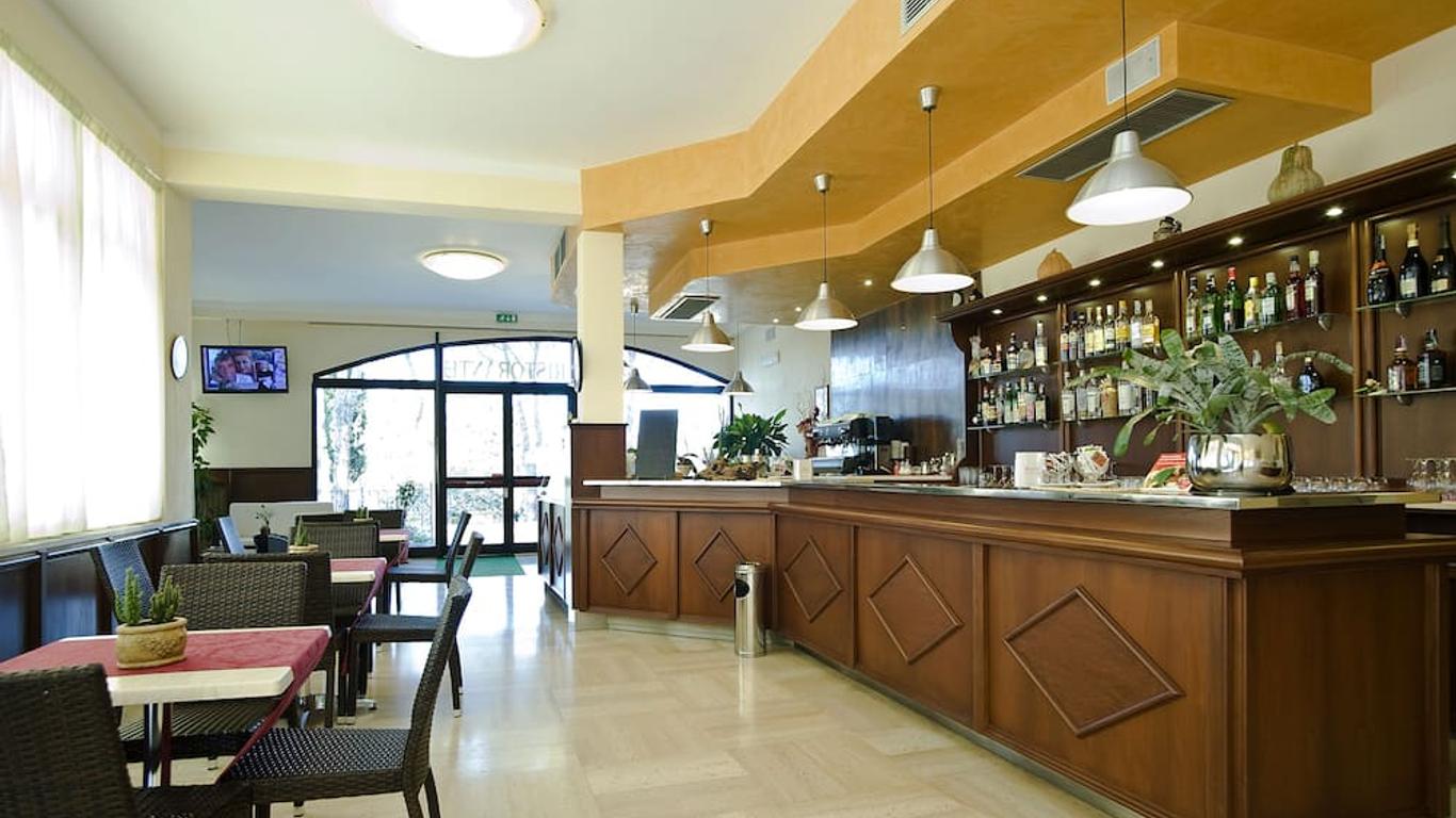 Villa Hotel Del Sole