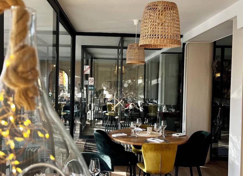 Restaurant Photo