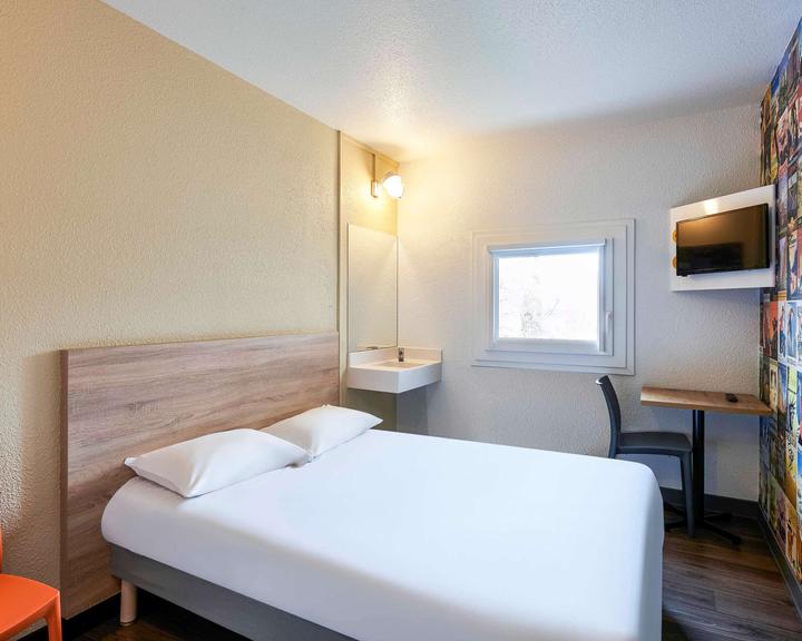 Hotel F1 Saint Denis Centre Basilique A Partir De 39 Hotels A Saint Denis Kayak