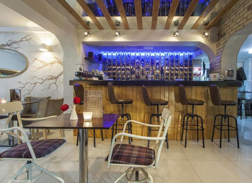 Bar Photo