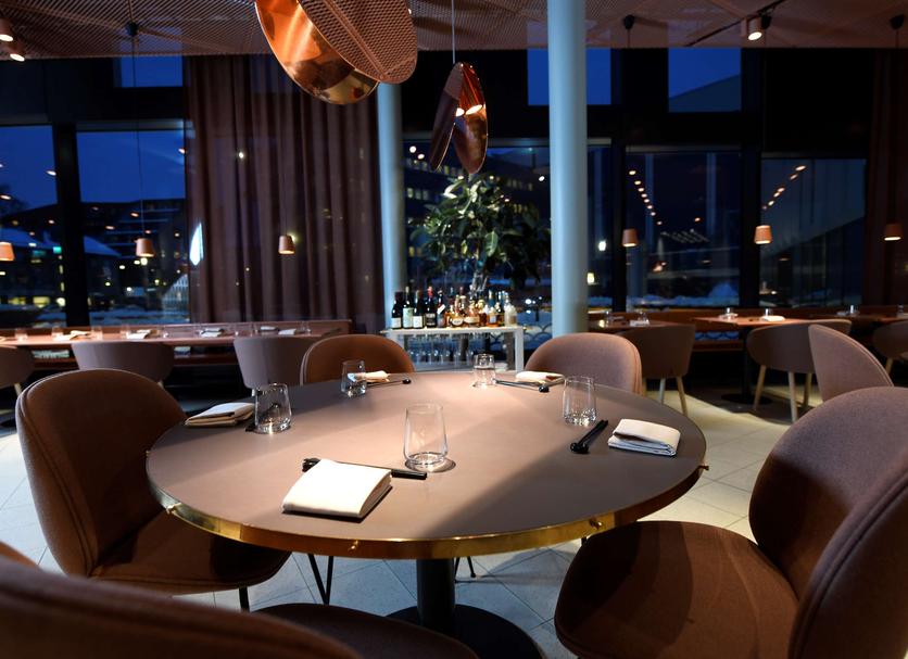 Restaurant Photo
